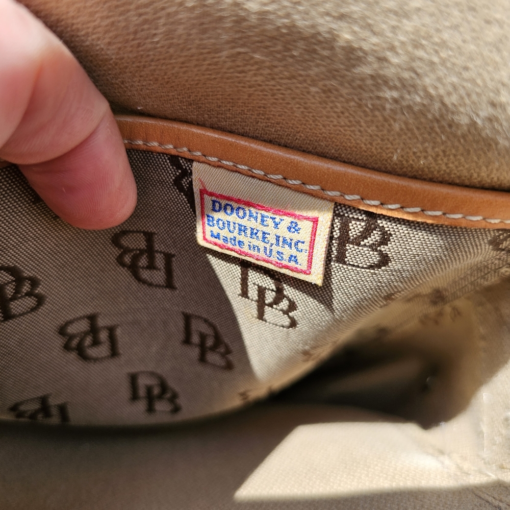 Dooney & Bourke Cabriolet Monogram tan canvas leather flap messenger crossbody - Picture 10 of 15